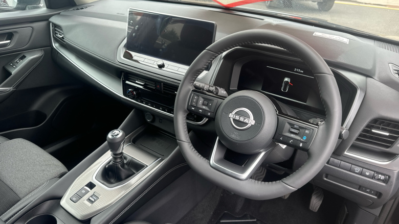 Nissan Qashqai 1.3 DiG-T MH N-Connecta 5dr Petrol Hatchback